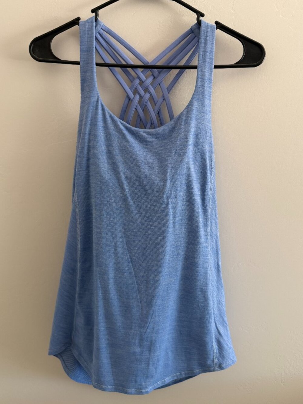 Lululemon 2-in-1 Tank Top Built-in Bra Strappy Back Size 6 Leopard/Blue